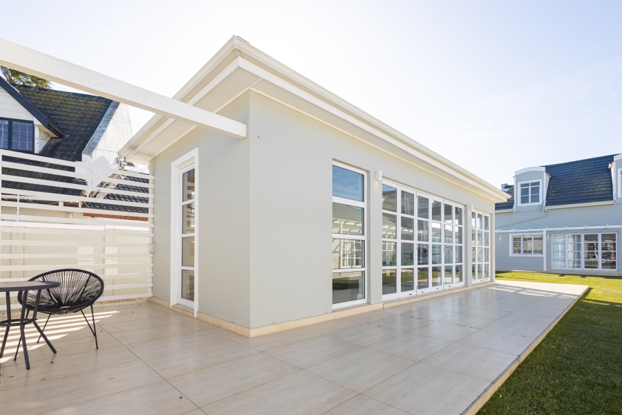 7 Bedroom Property for Sale in Flamingo Vlei Western Cape